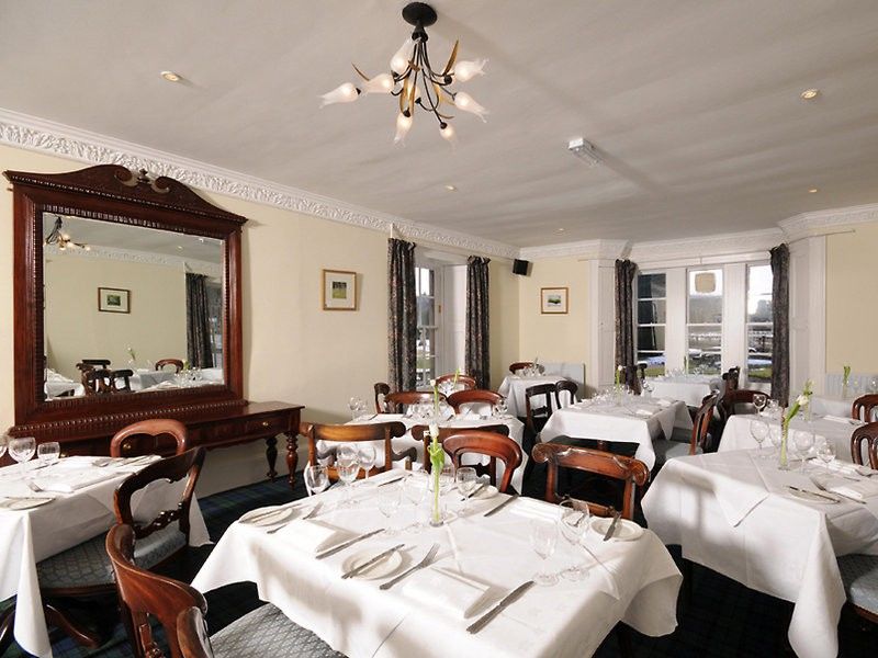 Huntly Arms Hotel 阿博因 外观 照片